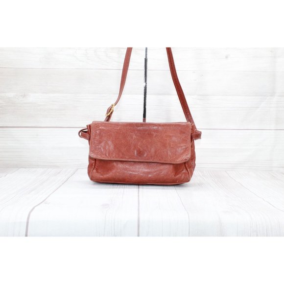 Beggar’s Pouch Brown Distressed Leather Flap Compartment Crossbody Bag - Picture 4 of 9